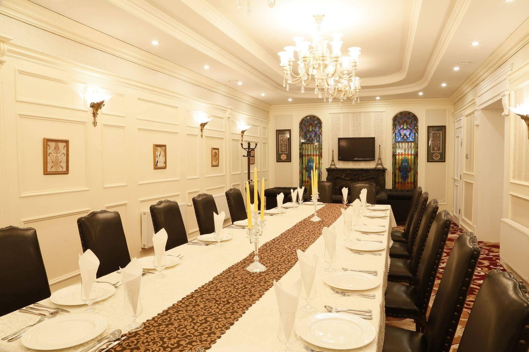 Bishrelt Hotel Ulaanbaatar Eksteriør billede